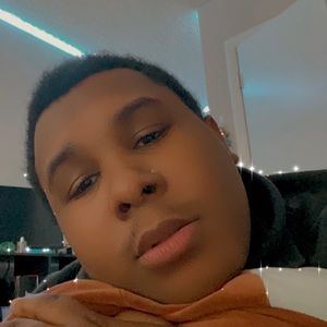 Meet your Posher, Isaiah